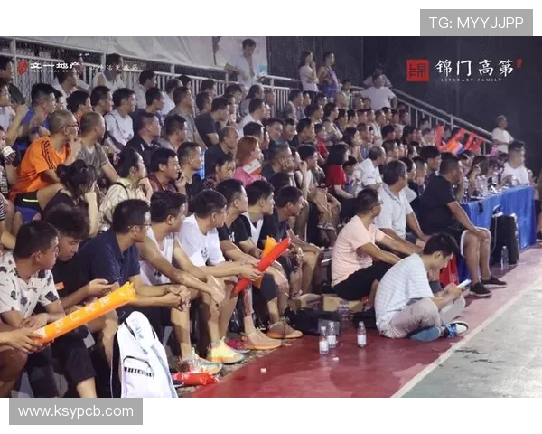 聚焦传奇篮球运动员成长历程与赛场荣耀与幕后故事全面解读全方位